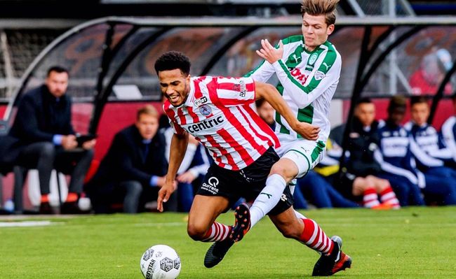 理上与对手 理上与对手